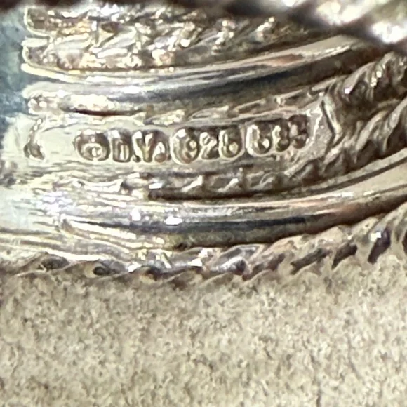 💫💎💍David Yurman💍💎💫Crossover Ring with Pavé Diamonds - Picture 8 of 10